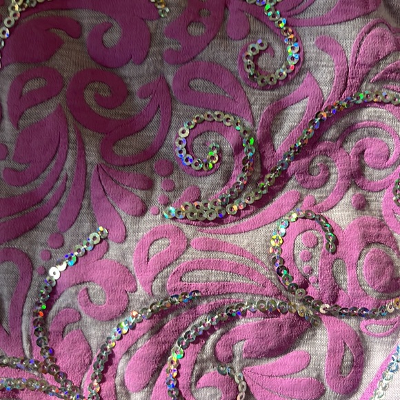 3/$20 😀 JUSTICE Tshirt Sequin Heart - Size 12 - Picture 3 of 3